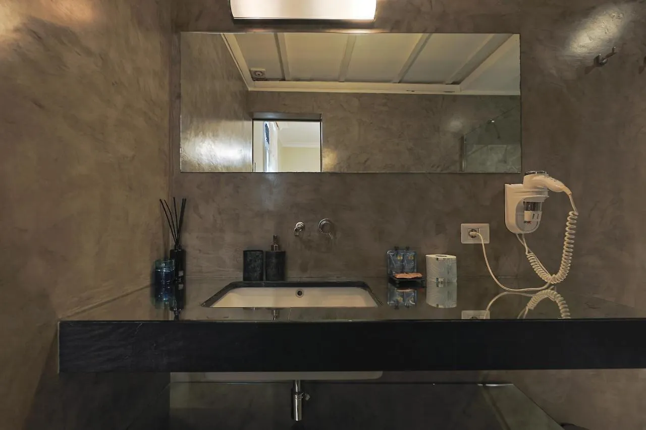Guest house Art House Suites56 Via Del Babuino 56 Rome