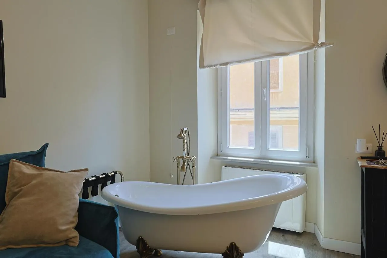 Art House Suites56 Via Del Babuino 56 Rome