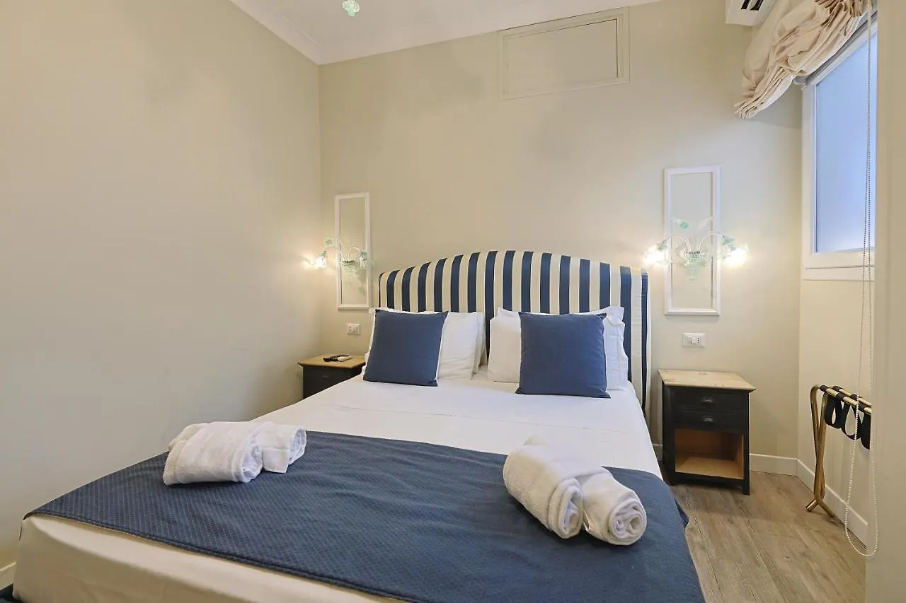 Guest house Art House Suites56 Via Del Babuino 56 Rome