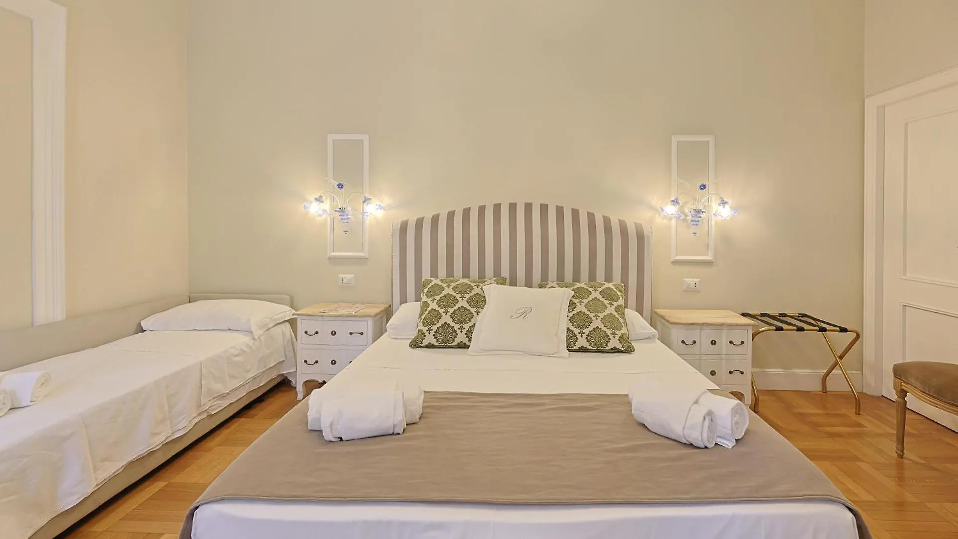 Guest house Art House Suites56 Via Del Babuino 56 Rome