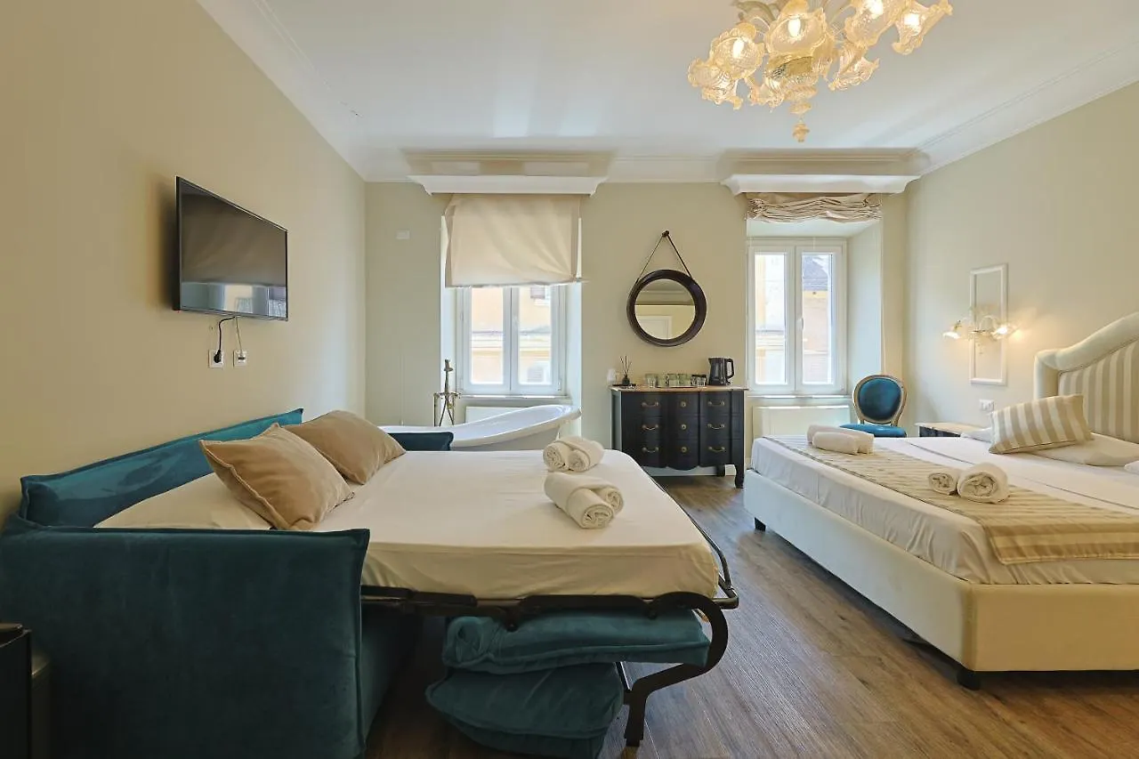 Art House Suites56 Via Del Babuino 56 Rome